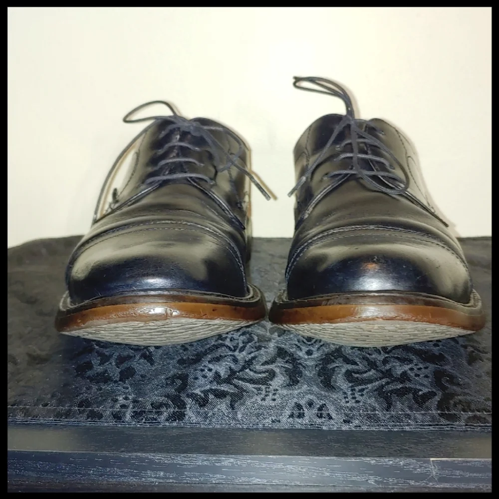 Johnston & Murphy Leather Cap Toe Dress Shoes - Picture 3 of 15
